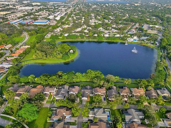 3rd image of 14465 SW 139th Avenue Cir E