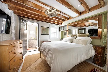 Rented by Brown Harris Stevens