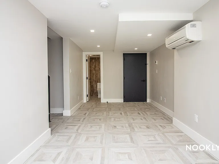 199 Stockholm St #1B — Photo 12
