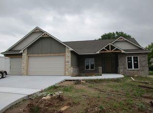 1103 E North Crest Ct, El Dorado, KS 67042