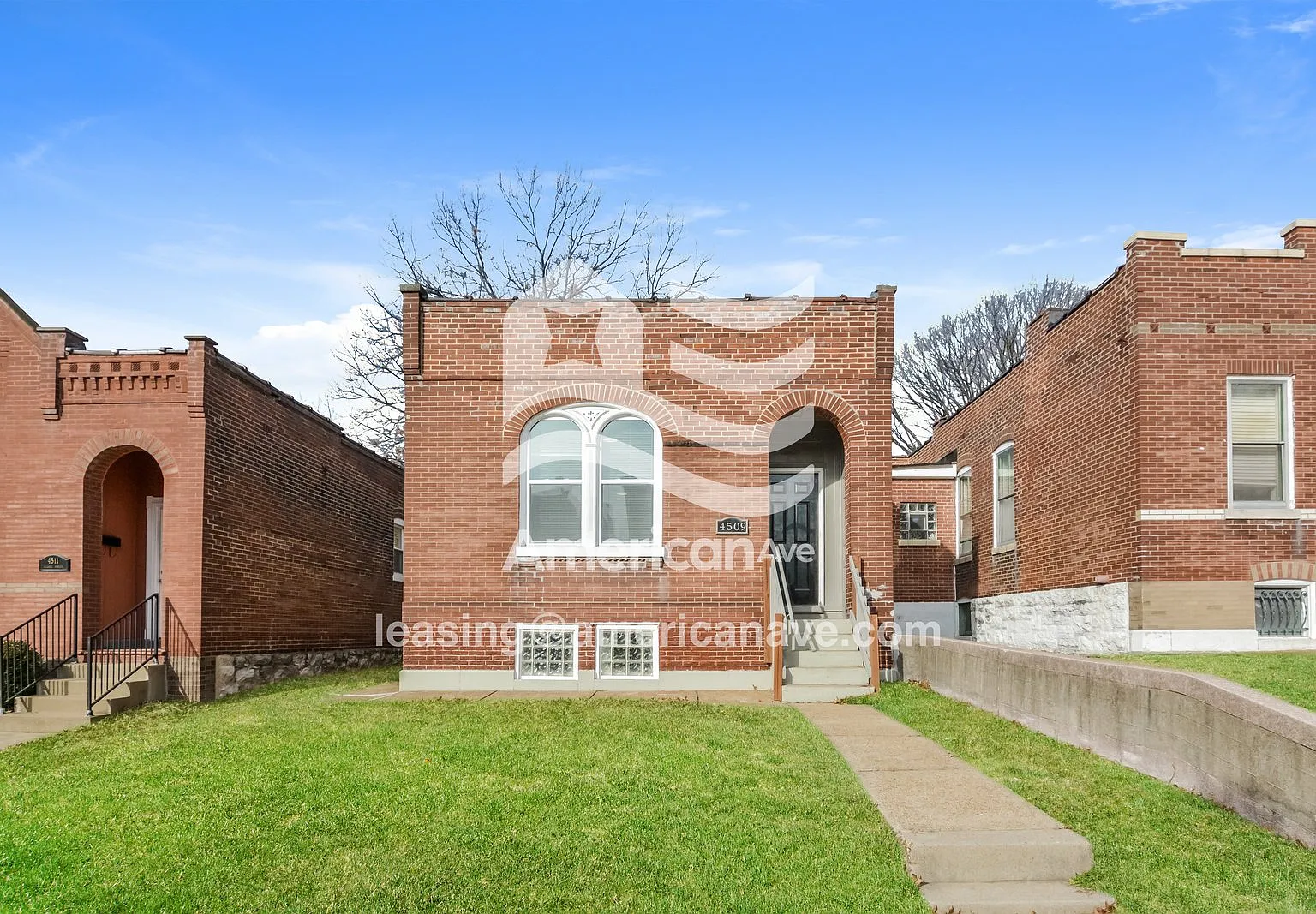 2 bed, 1.0 bath, 941 sqft, $1,050 — Photo 1