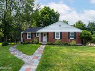 8 Clinton Ave, Troy, NY 12180