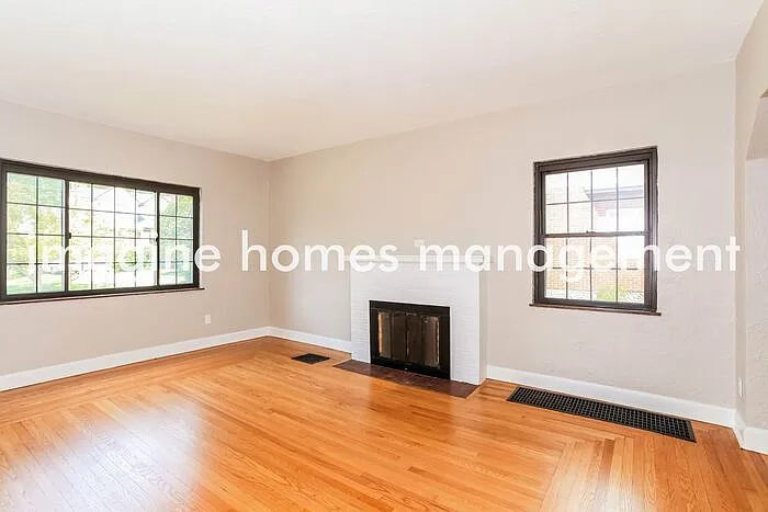 1622 Brandon Ave — Photo 3