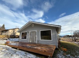 4686 Tamara St, Homer, AK 99603