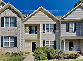 121 Blackthorne Ct, Clayton, NC 27520