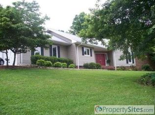 223 Berry Mountain Ln, Wilkesboro, NC 28697