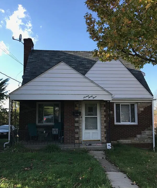 1633 Trinity St