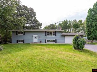 52547 Ravine Rd, North Mankato, MN 56003