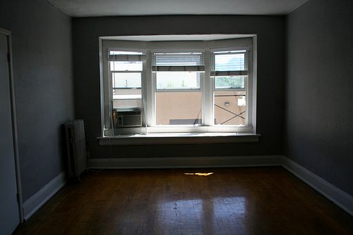 5th image of 435 E 200 S APT 20
