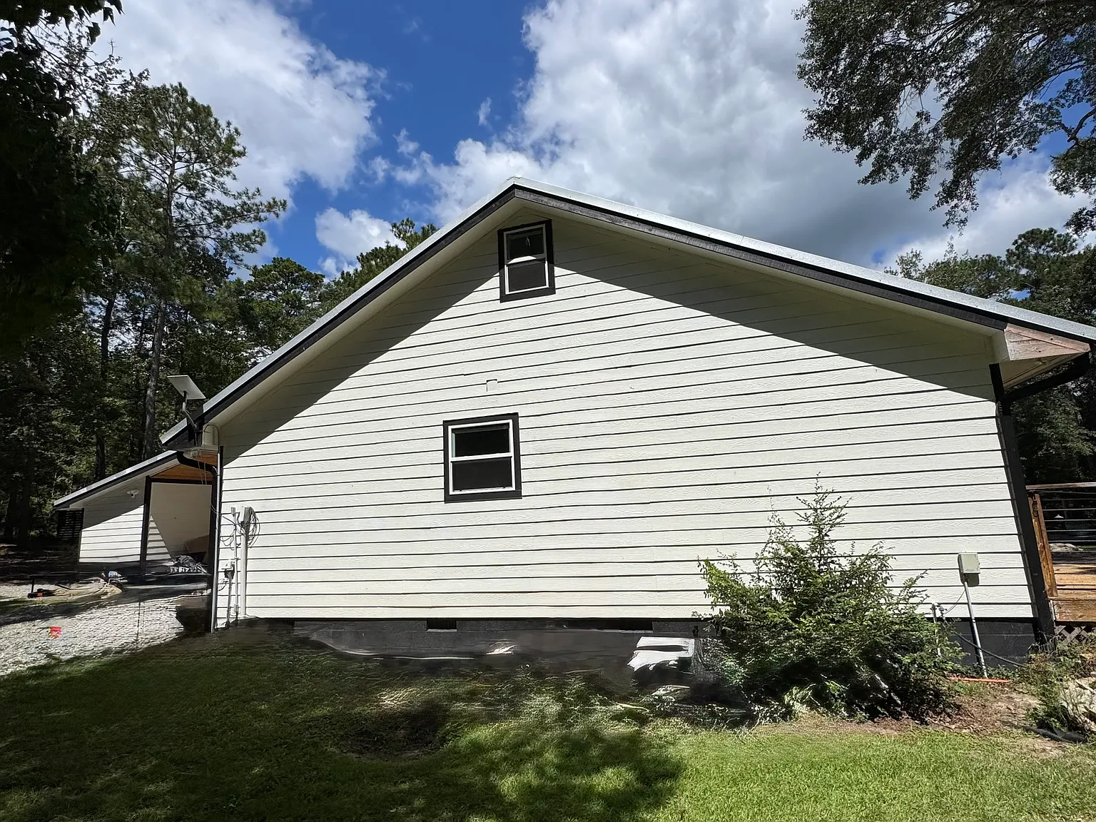 3 bed, 2410 sqft, $2,450 — Photo 2