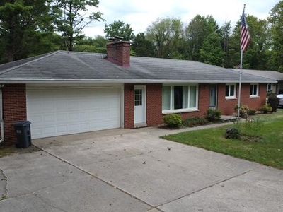 1650 W G Ave, Kalamazoo, MI, 49009