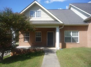 121 Lagoon Dr, Clinton, TN 37716
