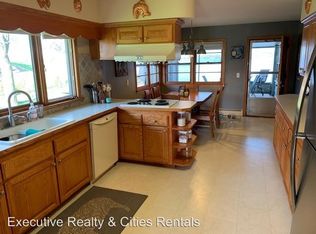 17021 Sunset Ave, Shakopee, MN 55379