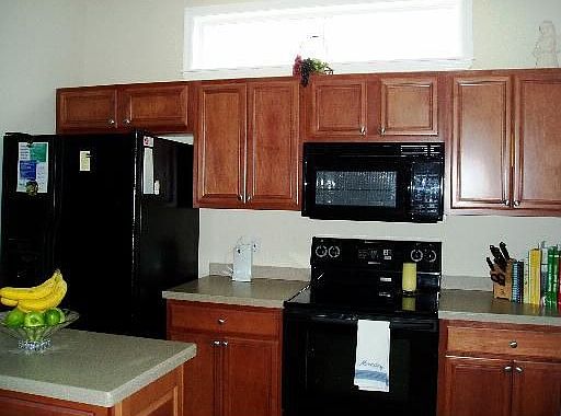 2nd image of 10704 Sierra Vista Pl