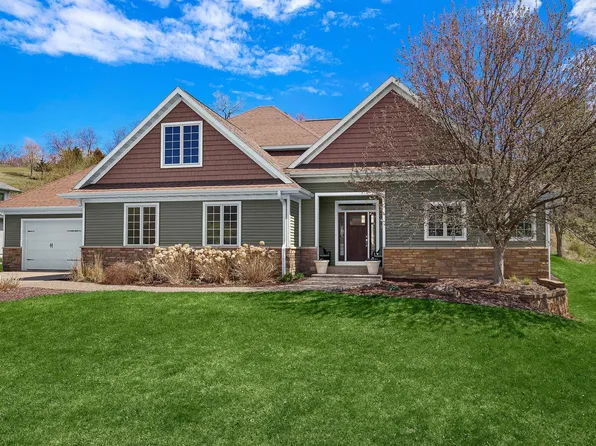 894 Tahoe Dr, Onalaska, WI 54650