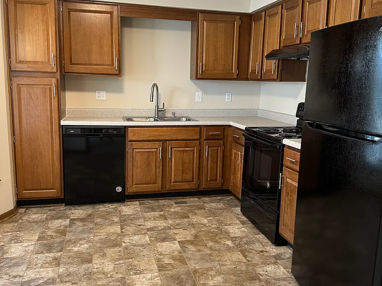 1320 NW Village Dr — Photo 5