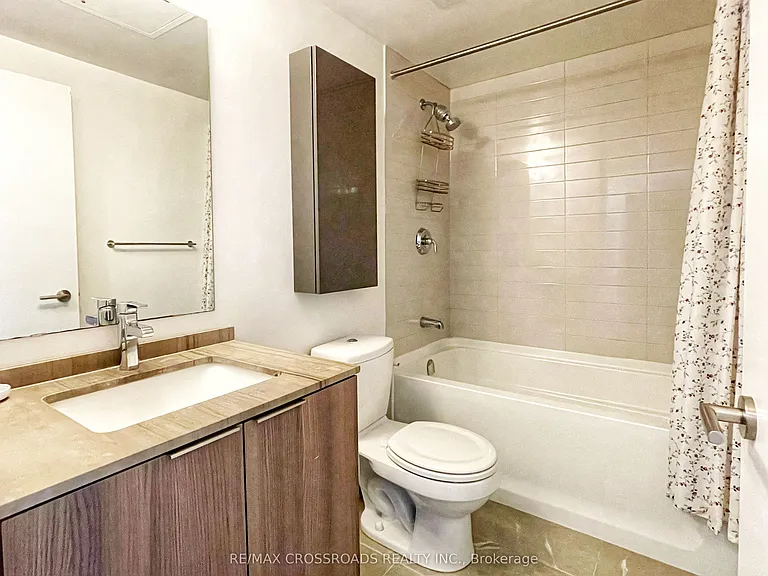 11 Wellesley St W #4403 — Photo 14