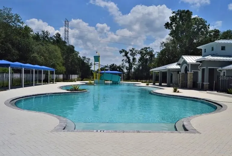 8222 Willow Beach Dr — Photo 16