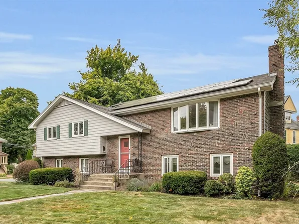 75 Nonantum St, Newton, MA 02458