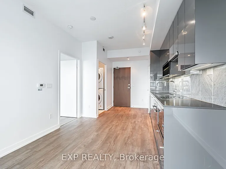115 McMahon Dr #206 — Photo 9