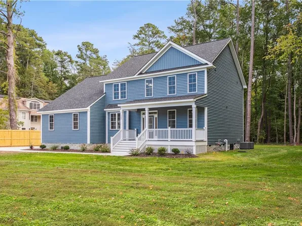 6 Landing Cir, Williamsburg, VA 23188