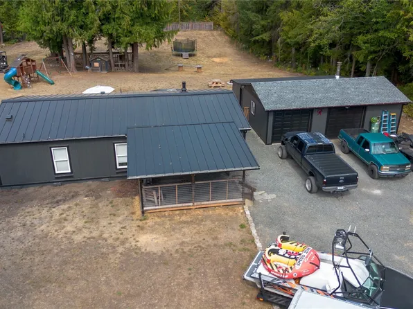 693 John Jacobs Road, Port Angeles, WA 98362