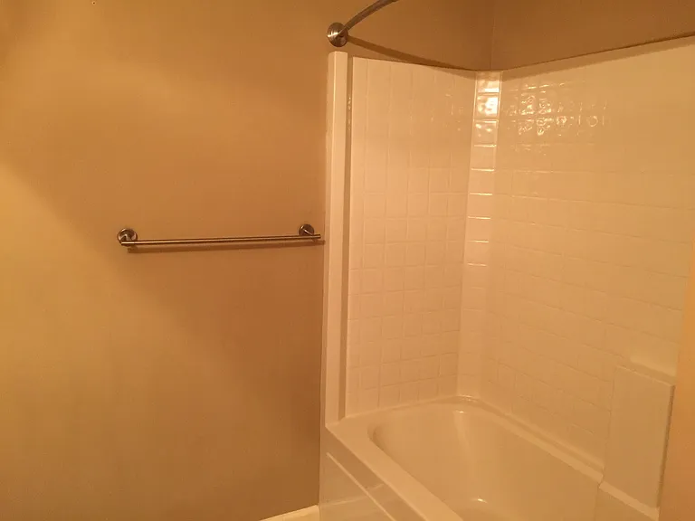 336 Oxford Cv — Photo 15