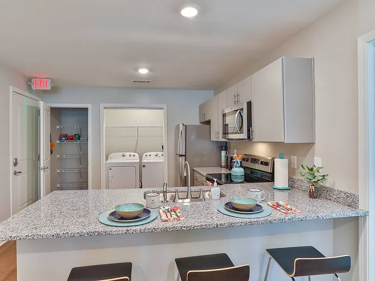 742 Upstate Campus Dr — Photo 44