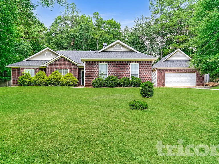 1105 River Green Ct — Photo 1
