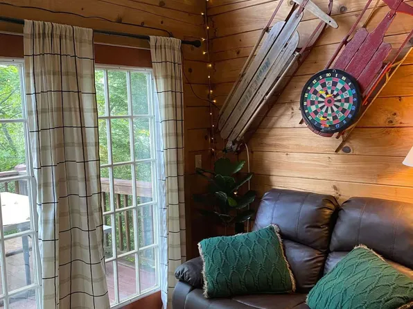 62 Bailey Ave #Id1464872p, Bryson City, NC 28713