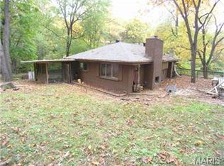 2521 Lower Skyline Dr, High Ridge, MO 63049