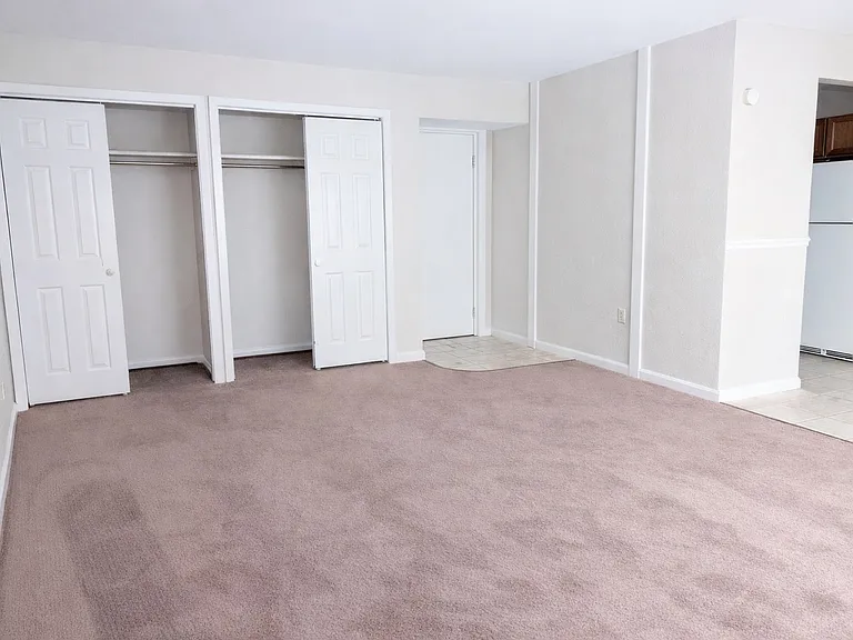 1-Bed - Living Room Closet Space