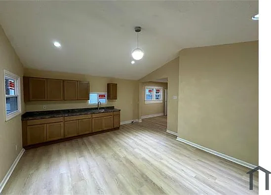 3 bed, $1,550 — Photo 3