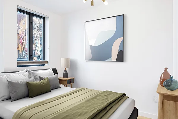 Rented by Compass | media 19