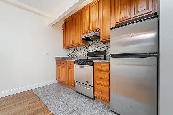 Rented by Modern Spaces | media 9