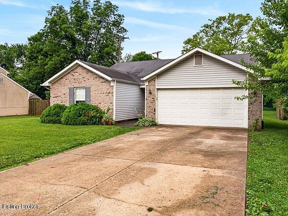 3rd image of 310 Crystal Wash Dr
