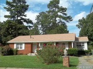 2742 Kenhill Dr, Charlotte, NC 28208
