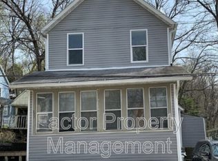 527 E Hickory St, Mankato, MN 56001