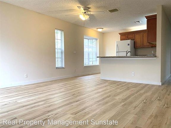 4th image of 5471 Pinnacle Ln