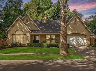 690 Grafton Park Dr, Chico, CA 95926