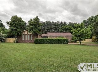 5004 Lakeridge Dr, Old Hickory, TN 37138