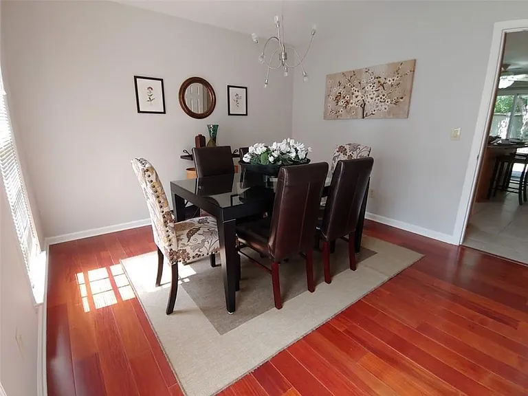 2889 Brookcliff Ln — Photo 6