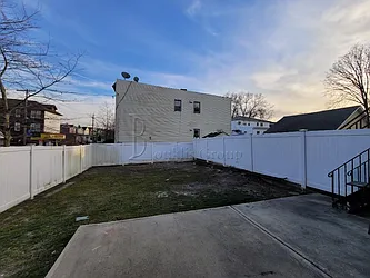 Rented by Bouklis Group