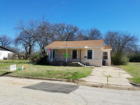2nd image of 1621 Lindsey St