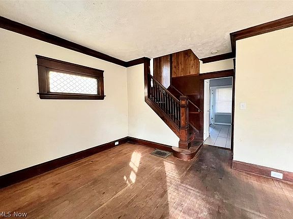 3rd image of 12717 Irvington Ave
