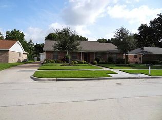 16230 Acapulco Dr, Jersey Village, TX 77040