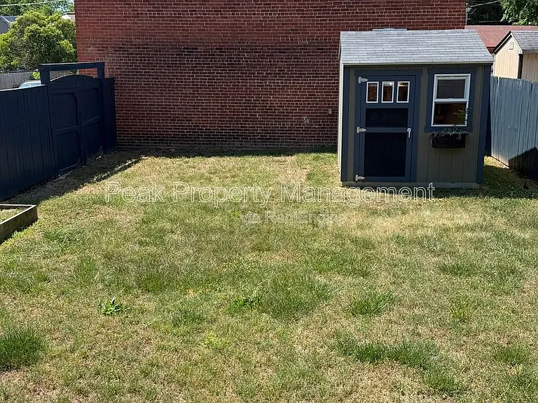 3400 Carolina Ave — Photo 21