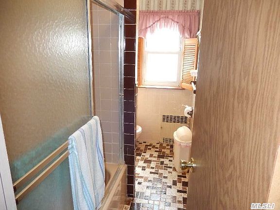 3rd image of 9321 213th St