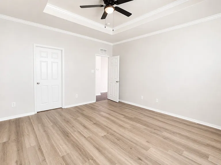 504 Mesa View Trl — Photo 13