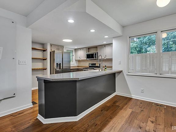 4th image of 5075 N Union Valley Rd